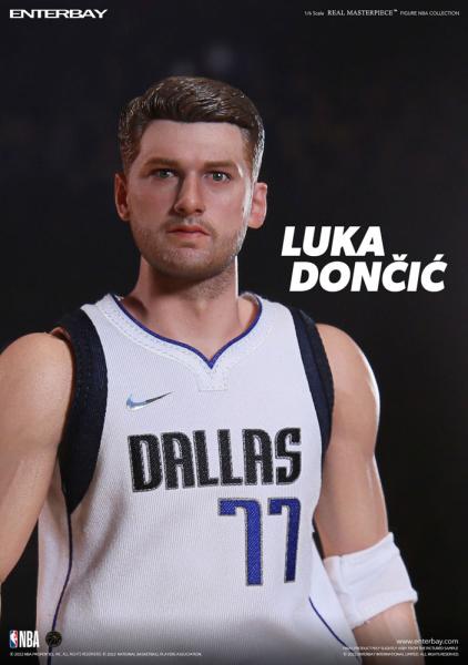 NBA Collection Real Masterpiece Actionfigur 1/6 Luka Doncic 30 cm